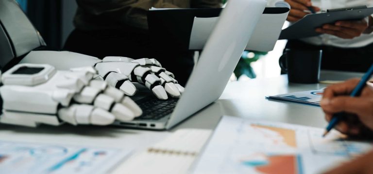 Uma representação visual de inteligência artificial interligada com infraestrutura de rede, simbolizando sua consolidação como um pilar estratégico em empresas.