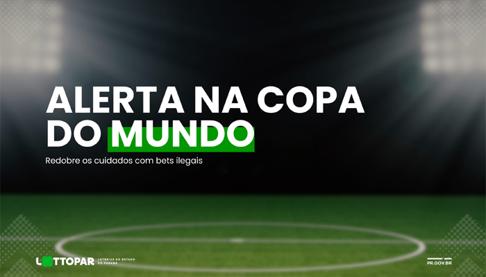 Um jogador de futebol com um fundo de estádio da Copa do Mundo e símbolos de segurança cibernética flutuando ao redor.