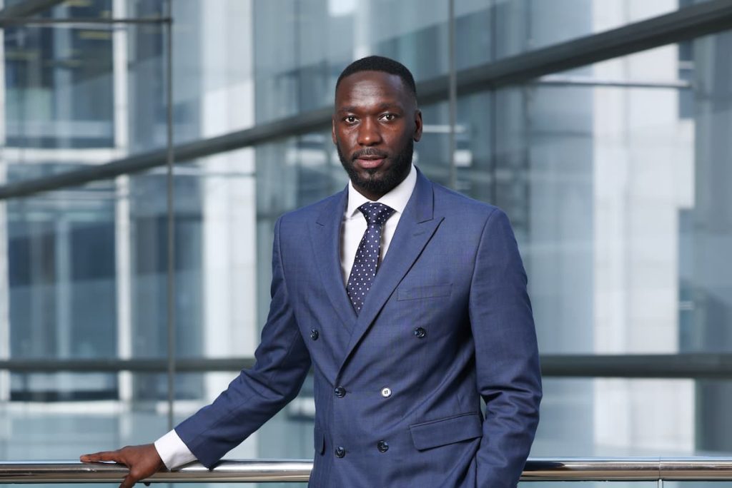 Moses Swaibu, CEO da GameChanger360, em uma conferência sobre integridade esportiva.