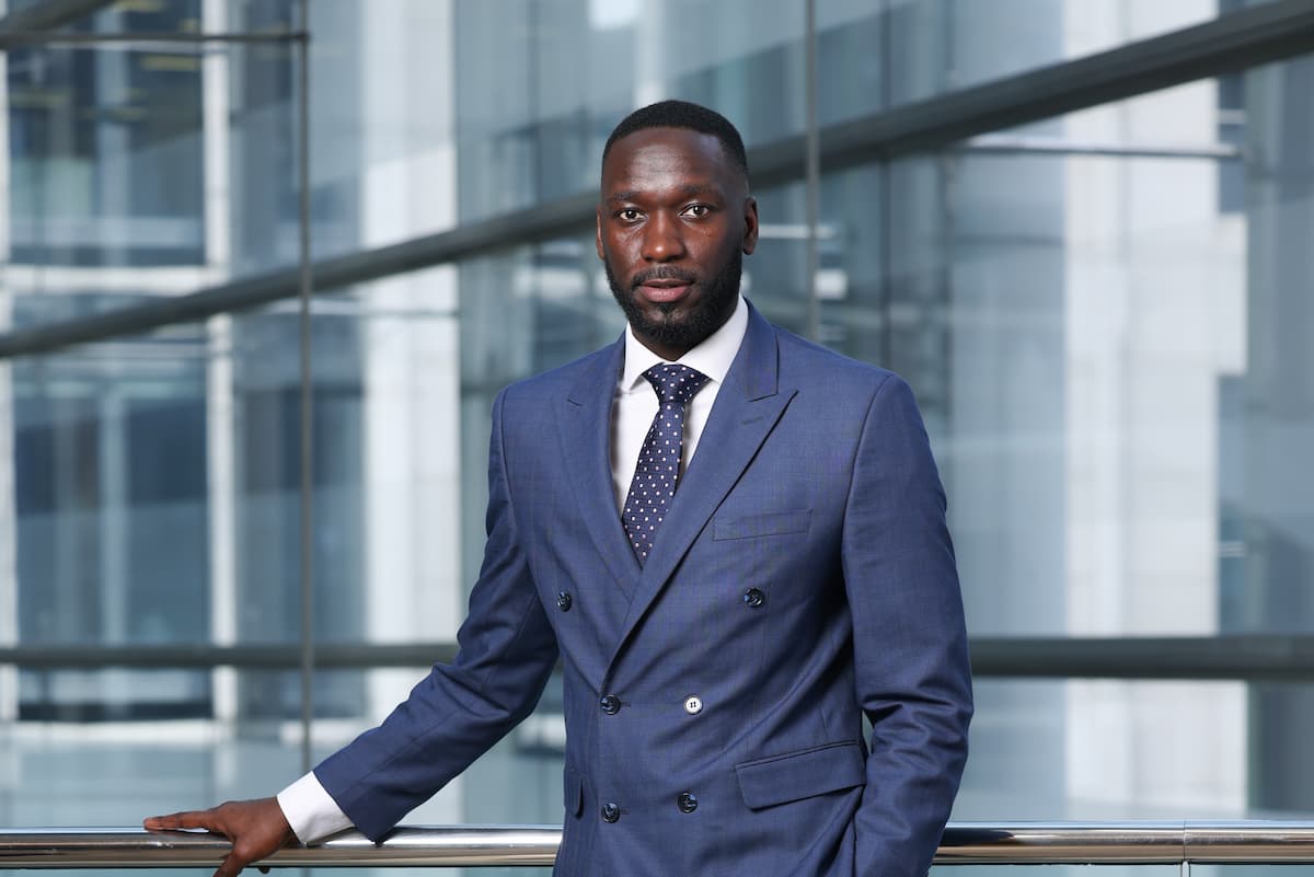 Moses Swaibu, CEO da GameChanger360, em uma conferência sobre integridade esportiva.
