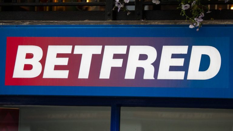 Loja da Betfred no Reino Unido fechando após cortes de empregos e aumento de impostos