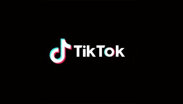 Tela de celular exibindo o aplicativo do TikTok com anúncio de casa de apostas esportivas online